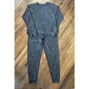 Beyond Yoga Women's Favorite Raglan Crew Leopard Pullover + Sweatpants